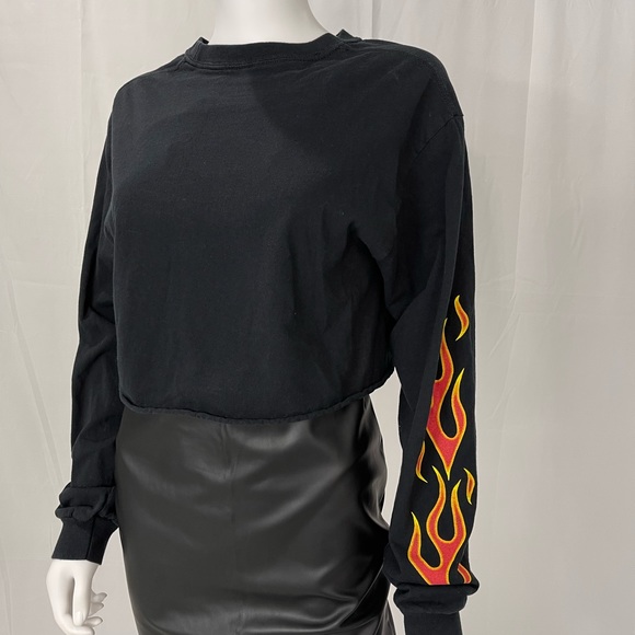 Forever 21. Black long sleeve crop top. With fire design on sleeve. - Picture 2 of 4